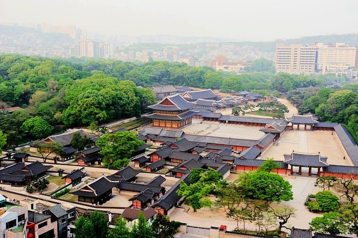 Changdeokgung-Palace.jpg